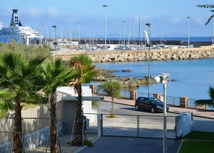 アパートホテル Boutique Lungomare